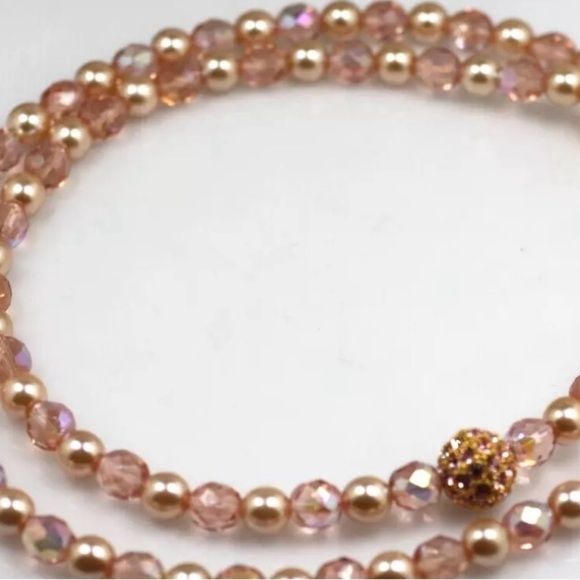 Joan Rivers pale pink glass pearls and faceted ab crystal necklace, 28 inches - Picture 3 of 9